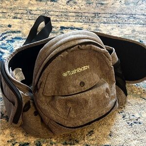 Tushbaby hip carrier - gray